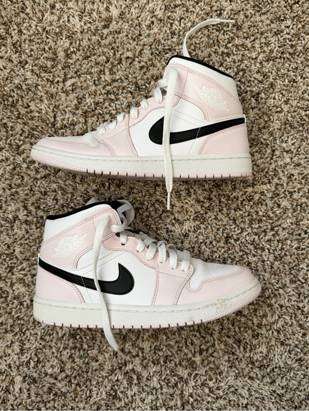 Jordan 1 Mid - Barely Rose W9